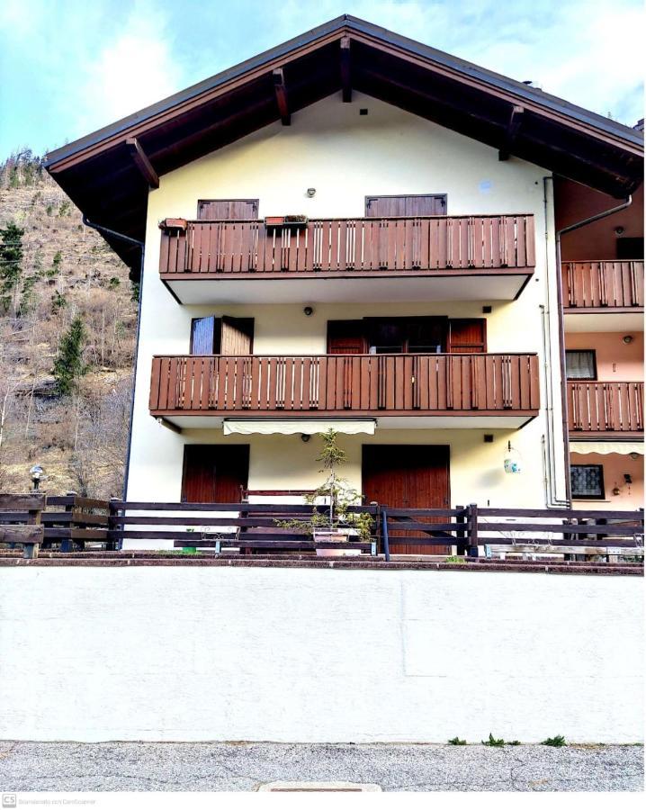 Appartamento Viola ed Elia Predazzo Exterior foto